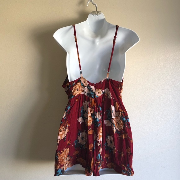 SOLD❤️ Red Wine Floral Romper - Picture 7 of 8